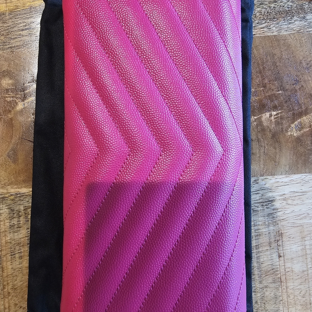 SAINT LAURENT CASSANDRE MATELASSÉ FUCHSIA WALLET - Picture 5 of 11